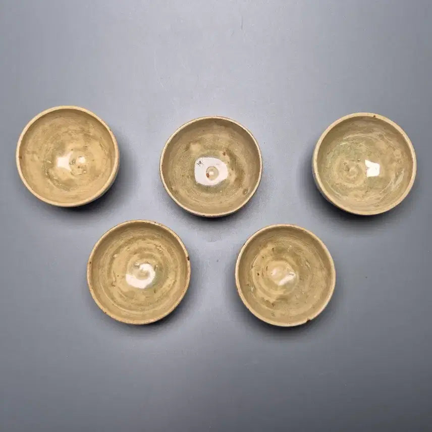 [BUNJANG] Sui-Tang Dynasty Yue Ware Celadon Cup Set (5 Pieces) / 수당시기 월요 청자 조각문 잔 5점 일괄 출토계 진품 중국도자기