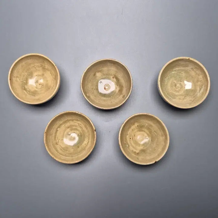 [BUNJANG] Sui-Tang Dynasty Yue Ware Celadon Cup Set (5 Pieces) / 수당시기 월요 청자 조각문 잔 5점 일괄 출토계 진품 중국도자기