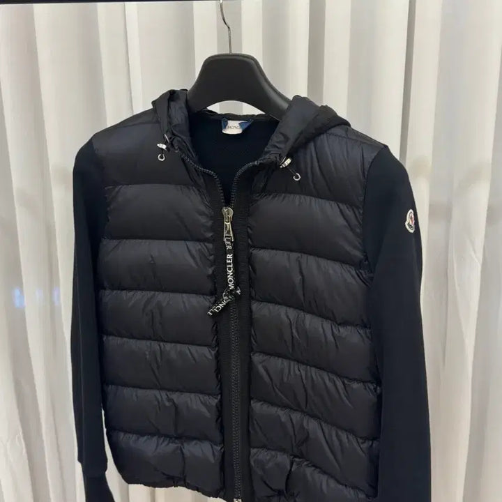 [SOLD OUT] (S) 몽클레어 여성 니트 후드패딩