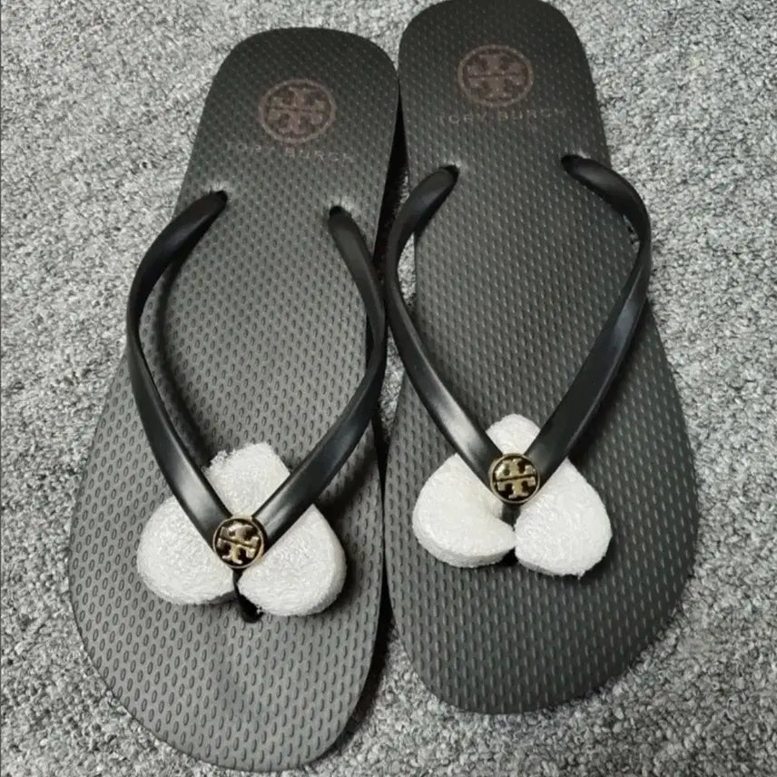 [SOLD OUT] 토리버치 플립플랍샌들 8호 245사이즈 쪼리 슬리퍼 정품 미사용 새상품입