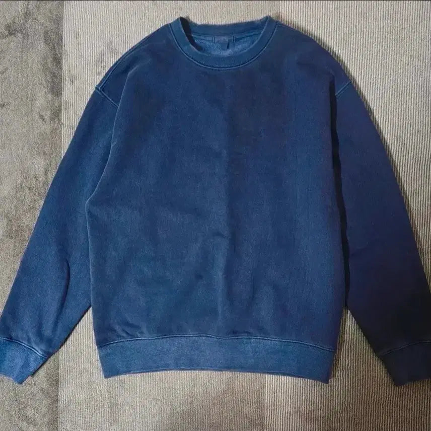 [BUNJANG] Pigment Washed Denim Sweatshirt (M) / 청데님 워싱 맨투맨~새상품