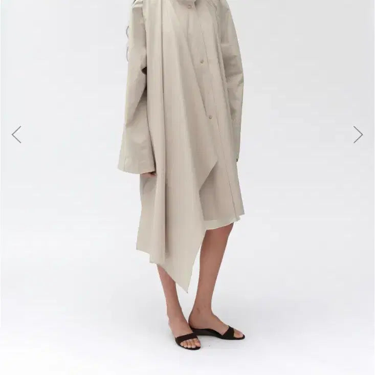 [BUNJANG] Lea Drape Half Trench Coat / Lea 르에 드레이프 하프 트렌치 코트