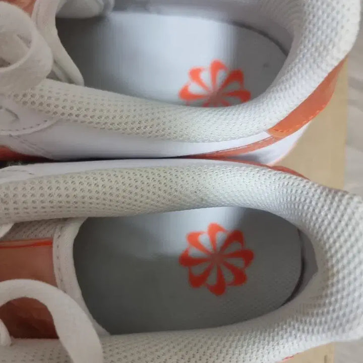 [BUNJANG] Nike Air Force Next Nature Sneakers / 나이키 에어포스 넥스트 네이처 240 사이즈