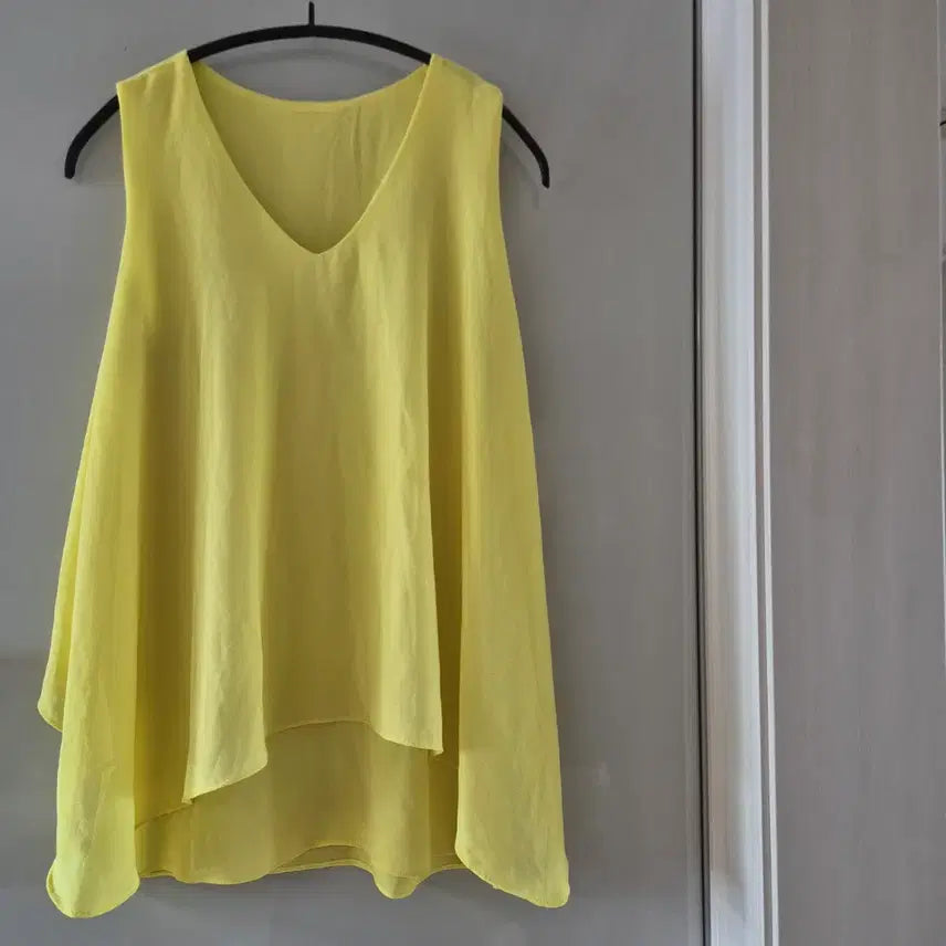 [BUNJANG] Yellow Sleeveless Layered Top / 옐로우 민소매 레이어드 탑
