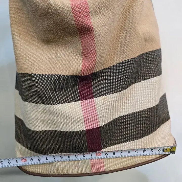 [SOLD OUT] 버버리 체크 호보백 숄더백
