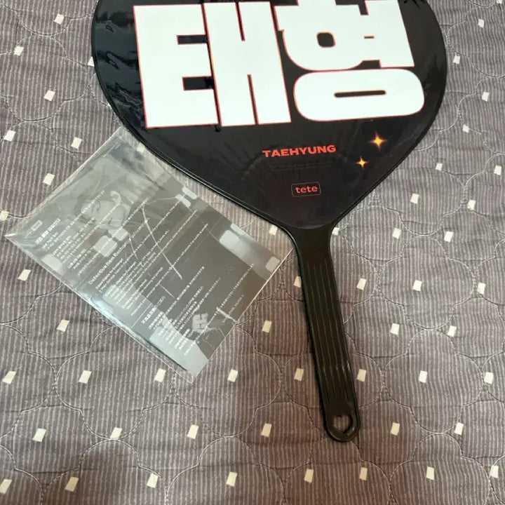 [SOLD OUT] 방탄소년단 뷔 태형 부채 + 포토