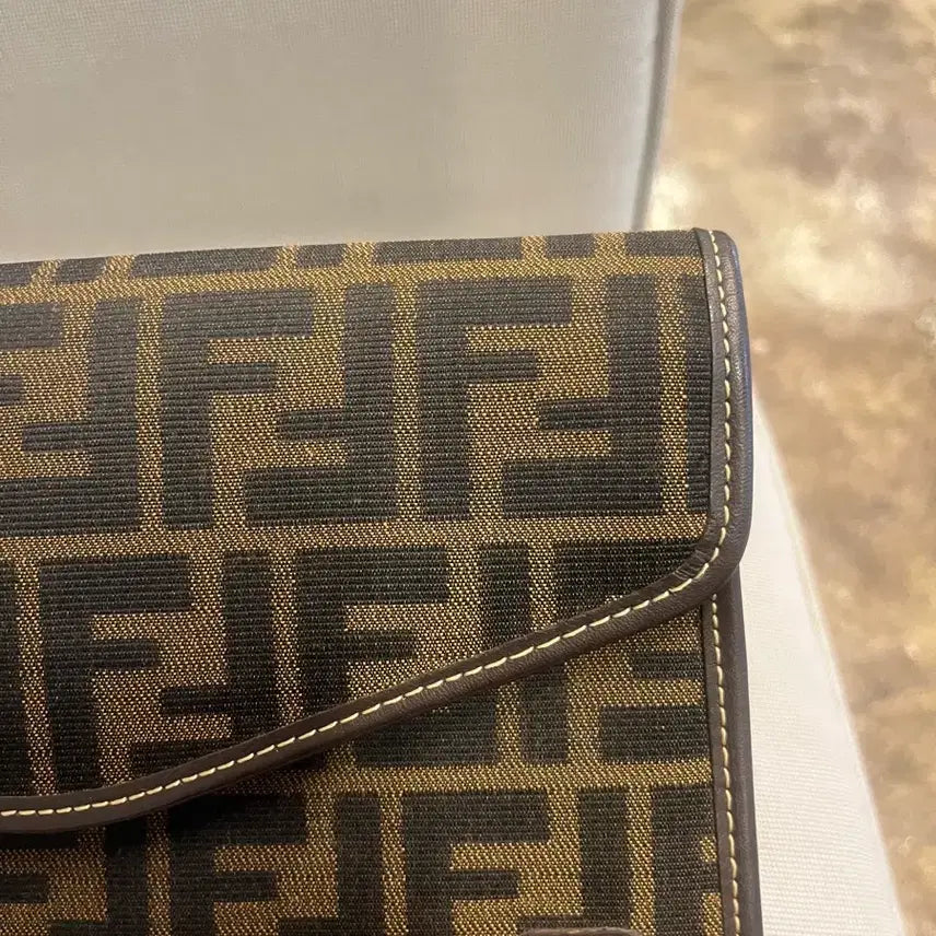 [BUNJANG] Fendi FF Logo Brown Clutch / (정품)펜디 FF 로고 브라운 클러치