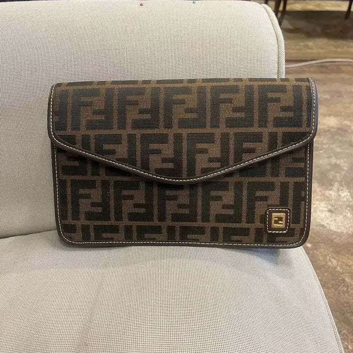 [BUNJANG] Fendi FF Logo Brown Clutch / (정품)펜디 FF 로고 브라운 클러치