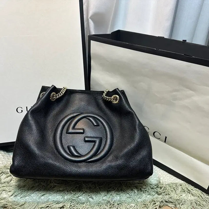 [BUNJANG] Gucci Soho Chain Shoulder Bag Black Leather / 구찌 GG 로고 블랙 레더 체인 숄더