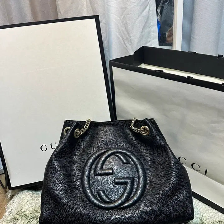 [BUNJANG] Gucci Soho Chain Shoulder Bag Black Leather / 구찌 GG 로고 블랙 레더 체인 숄더