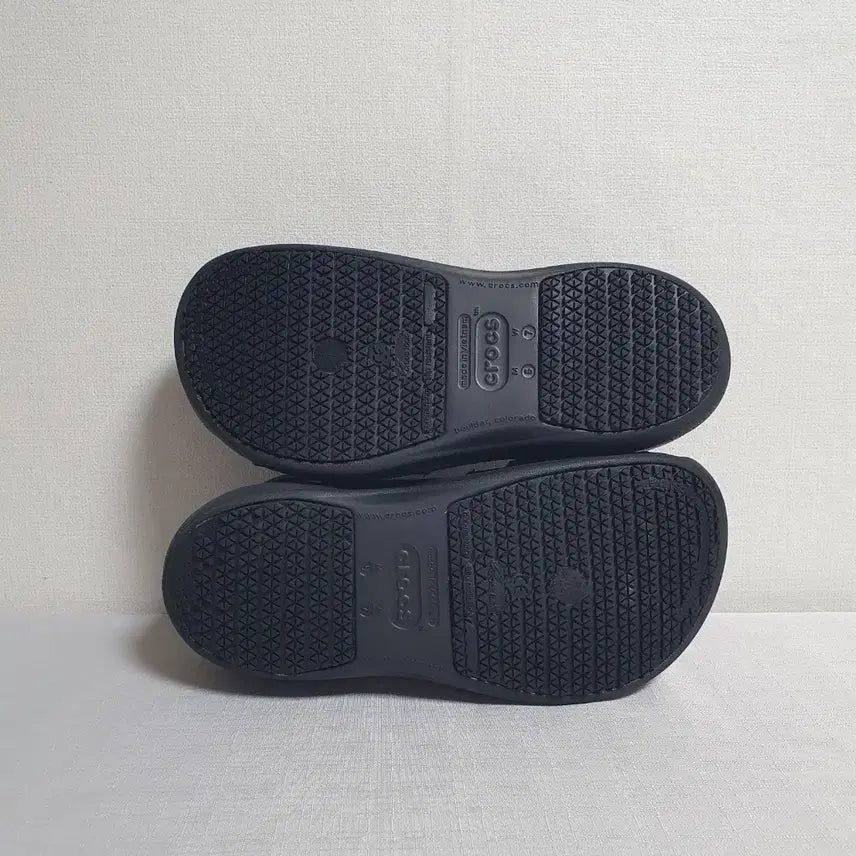 [BUNJANG] Crocs Bistro Work Clog Sandals Black / 240mm 크록스 샌들 비스트로 워크 클로그 블랙 W7