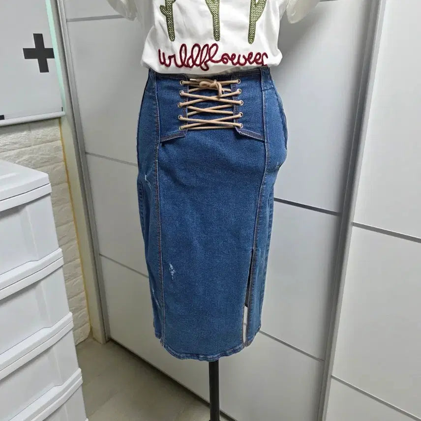 [BUNJANG] Spandex Denim Eyelet Skirt - Size S / (새제품)스판데님 아일렛 스커트 S사이즈