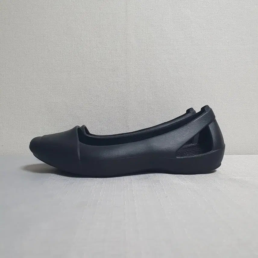 [SOLD OUT] 240mm 크록스 샌들 시에나 플랫 슈즈 블랙  W7