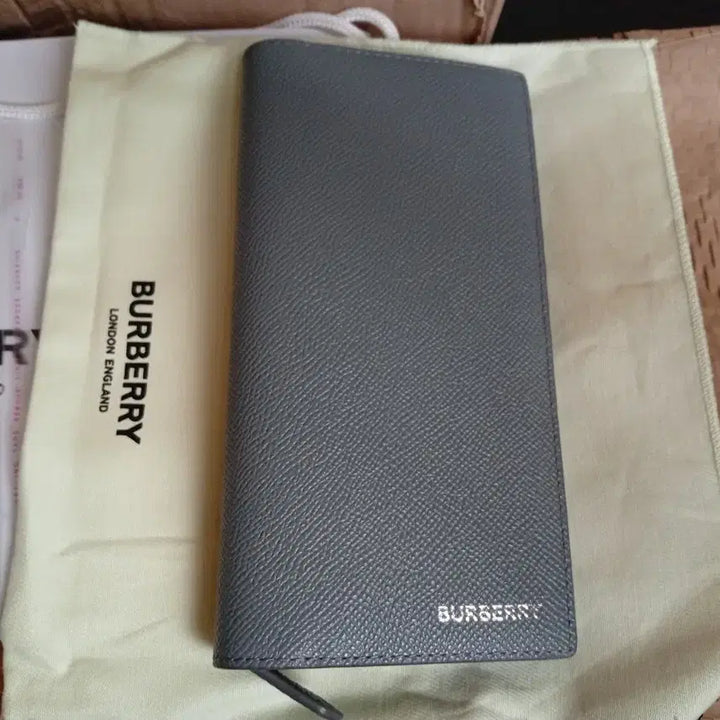 [SOLD OUT] 버버리 스톰그레이 장지갑