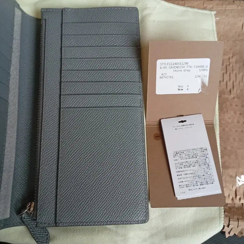 [SOLD OUT] 버버리 스톰그레이 장지갑