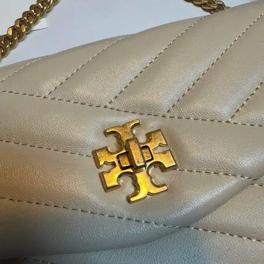[BUNJANG] Tory Burch Kira Chevron Chain Wallet Ivory / 토리버치 키라 쉐브론 체인 월넛 아이보리