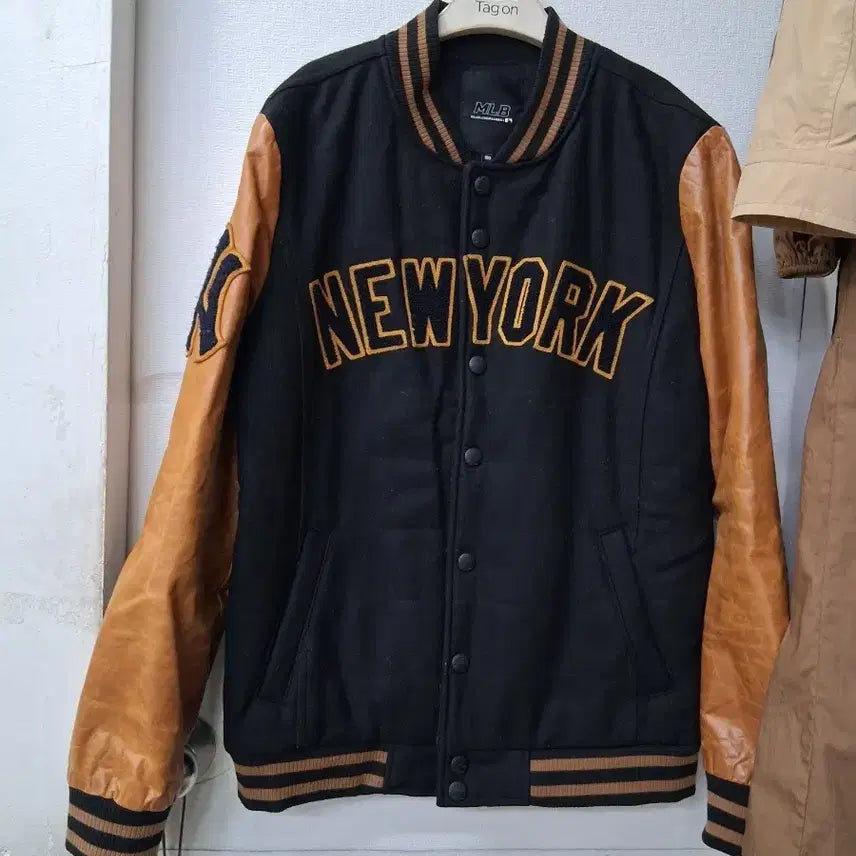[BUNJANG] MLB New York Yankees Stadium Jumper Black (Size 100) / MLB 뉴욕 양키스 스타디움 점퍼 블랙 100