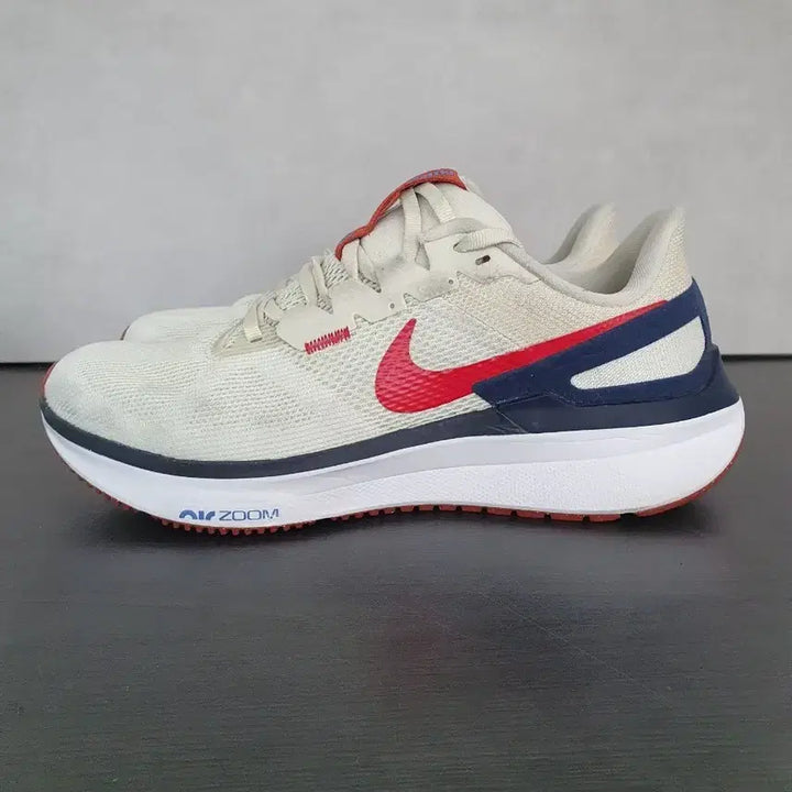 [SOLD OUT] 나이키 스트럭처 25 화이트 레이저 오렌지 (270)