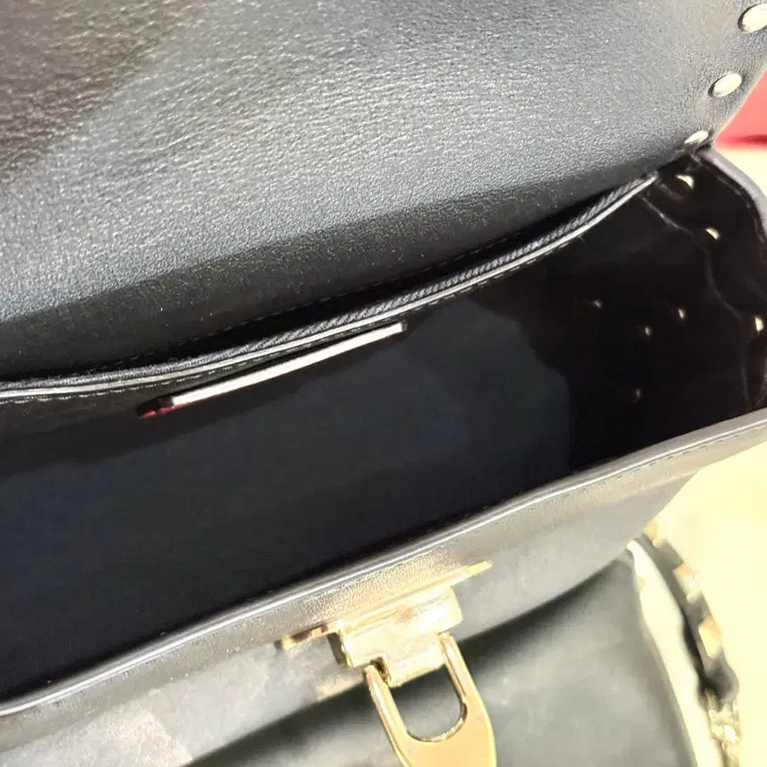 [BUNJANG] Valentino Rockstud Mini Crossbody Bag / [풀구성] 발렌티노 락스터드 미니 크로스백