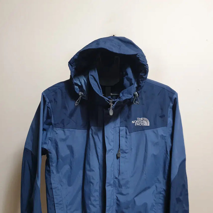 [BUNJANG] The North Face Hooded Windbreaker Jacket (95) / 노스페이스 후드바람막이점퍼/95