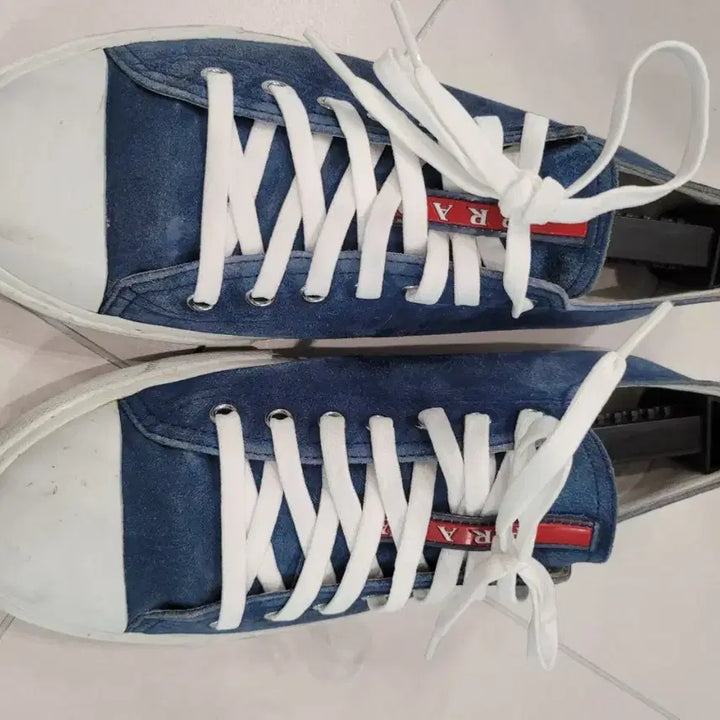 [BUNJANG] Prada Linea Rossa Suede Sneakers / 프라다 리네아 로사 스웨이드 스니커즈 (7.5 / 국내 270 추천)