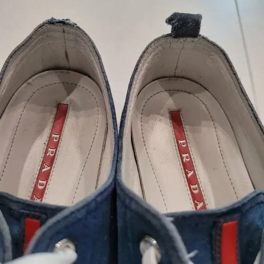 [BUNJANG] Prada Linea Rossa Suede Sneakers / 프라다 리네아 로사 스웨이드 스니커즈 (7.5 / 국내 270 추천)