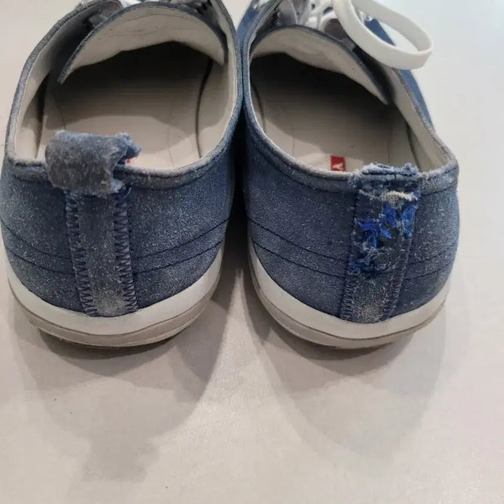 [BUNJANG] Prada Linea Rossa Suede Sneakers / 프라다 리네아 로사 스웨이드 스니커즈 (7.5 / 국내 270 추천)