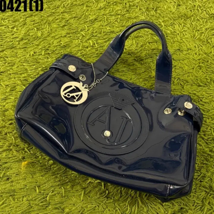 [BUNJANG] Arma Navy Patent Leather Tote Bag / 아르마 네이비 페이턴트 유광 토트백 가방