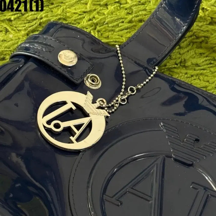 [BUNJANG] Arma Navy Patent Leather Tote Bag / 아르마 네이비 페이턴트 유광 토트백 가방