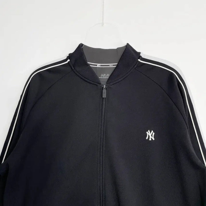 [SOLD OUT] C1 엠엘비 MLB 뉴욕 양키스 스포티브 트랙탑 105사이즈