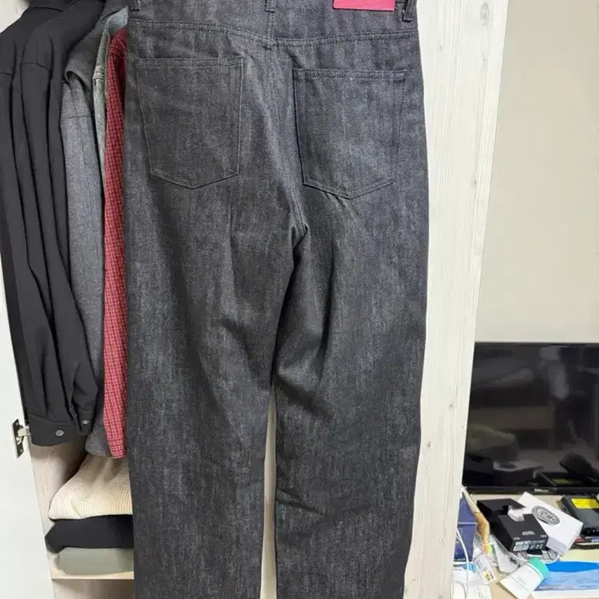 [BUNJANG] Portners Two-Tuck Wide Black Jeans / [S] 포트너스 투턱 와이드 블랙 진