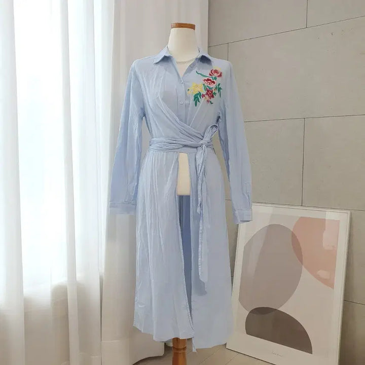 [BUNJANG] ZARA Embroidered Wrap Long Shirt Dress / 자라/S) 유니크한 랩 스타일 자수 롱 셔츠 원피스