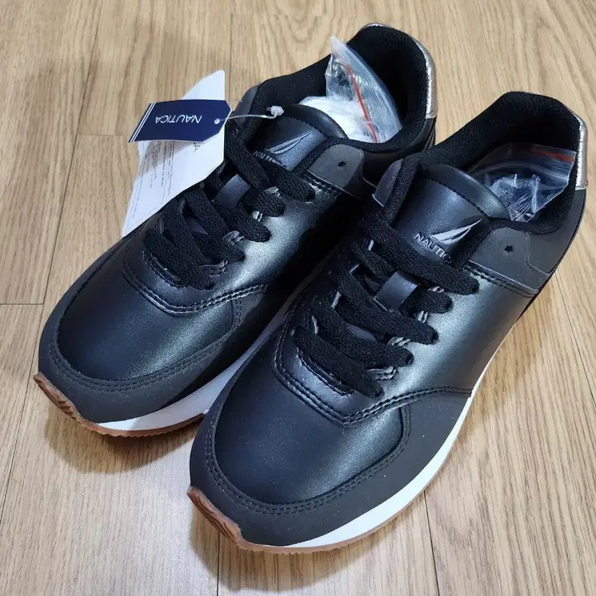[BUNJANG] Nautica Sneakers - Black - New / 노티카 운동화 새제품