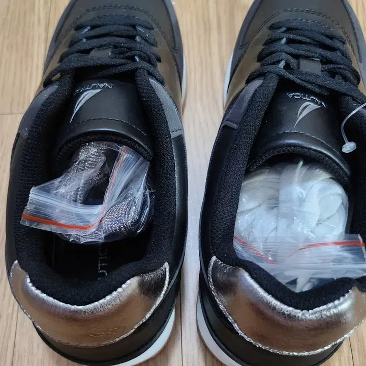 [BUNJANG] Nautica Sneakers - Black - New / 노티카 운동화 새제품