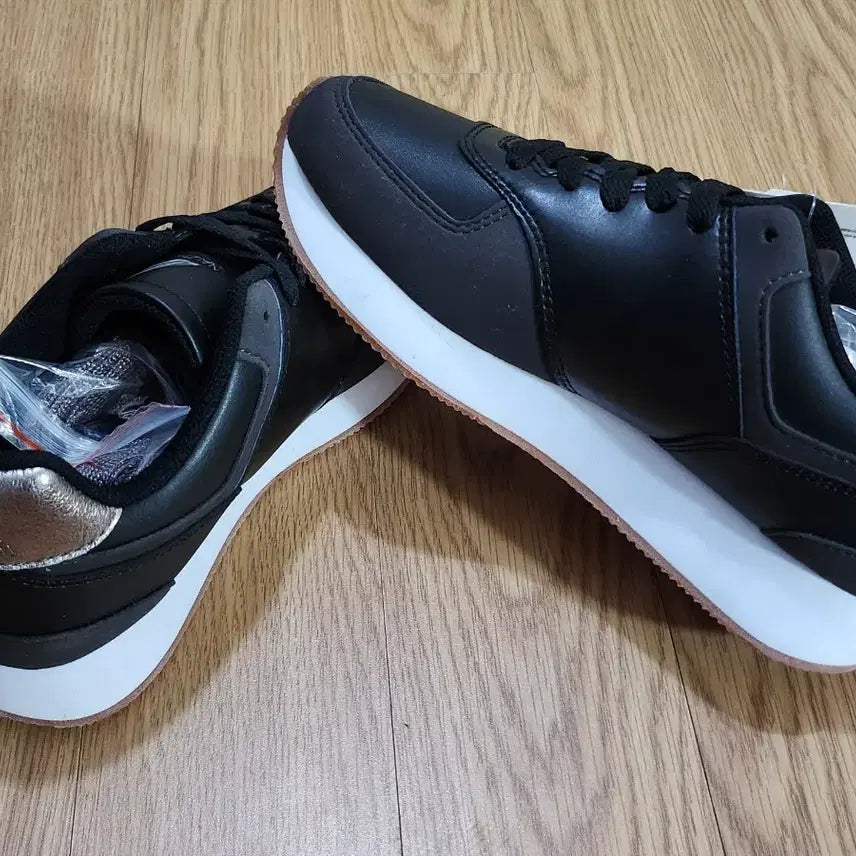 [BUNJANG] Nautica Sneakers - Black - New / 노티카 운동화 새제품