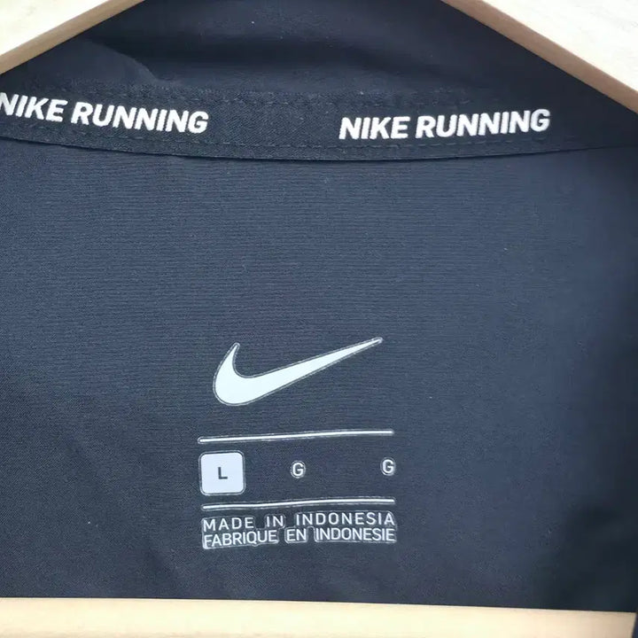 [SOLD OUT] [L] 나이키 러닝 블랙 경량 바람막이