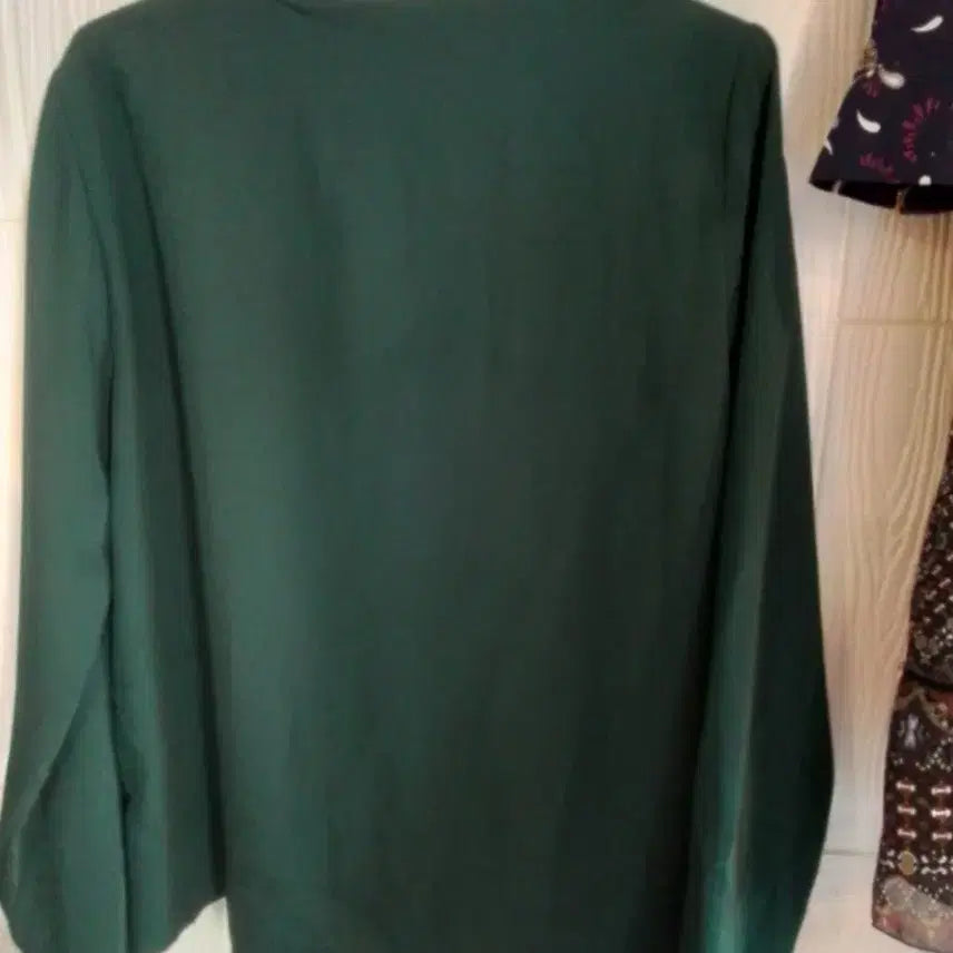 [BUNJANG] Zara Basic Green Ribbon Blouse / 여프리자라 베이직 그린 리본 블라우스