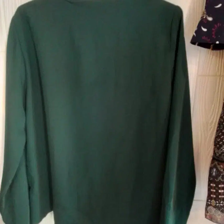 [BUNJANG] Zara Basic Green Ribbon Blouse / 여프리자라 베이직 그린 리본 블라우스