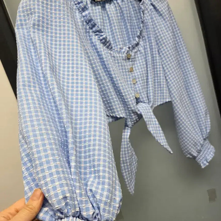 [SOLD OUT] 자라 매듭 뒷밴딩 크롭 블라우스 xs