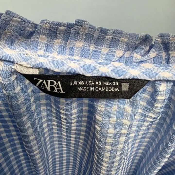 [SOLD OUT] 자라 매듭 뒷밴딩 크롭 블라우스 xs