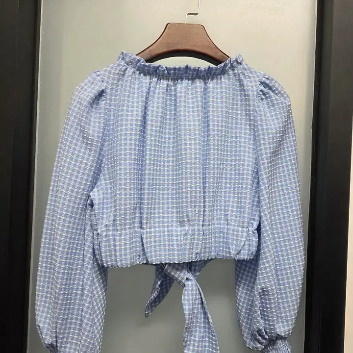 [SOLD OUT] 자라 매듭 뒷밴딩 크롭 블라우스 xs