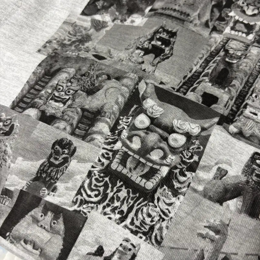 [BUNJANG] Shisa Collage Art Graphic T-shirt / 오키나와 시사(Shisa) 콜라주 아트 그래픽 티셔츠