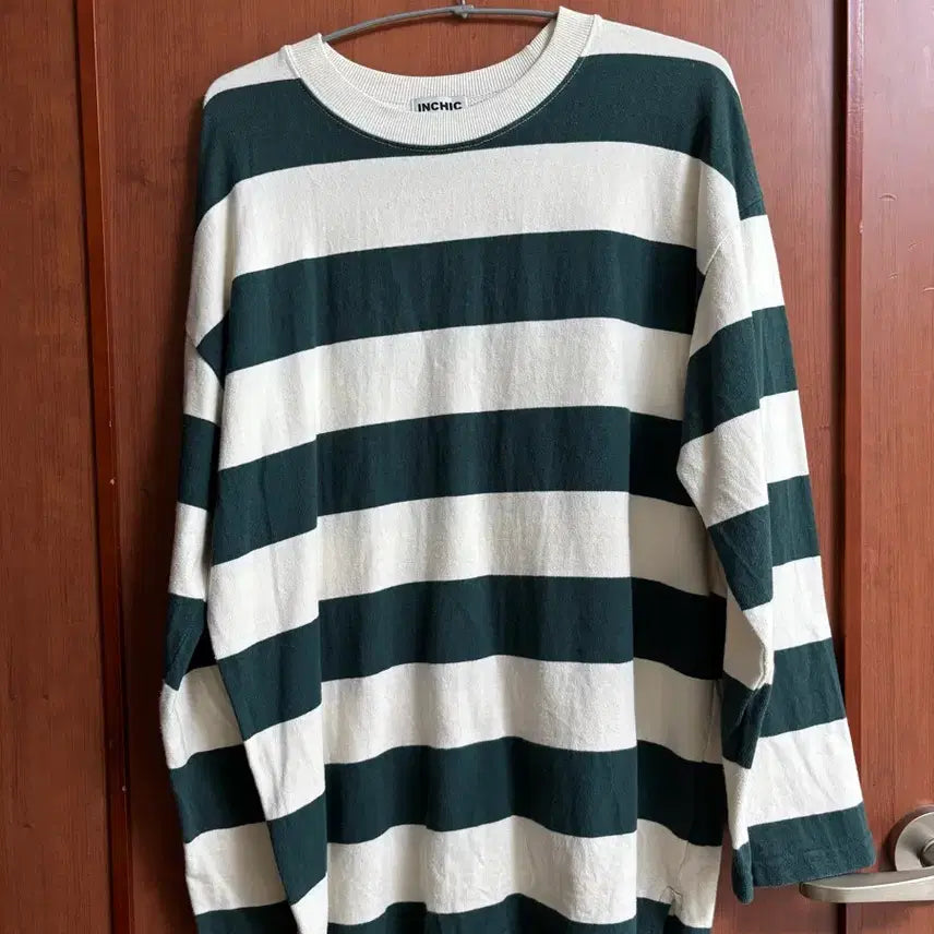 [BUNJANG] Oversized Green Striped Long Sleeve T-shirt / *새것* 오버핏 단가라 그린 긴팔티셔츠 (44-77)