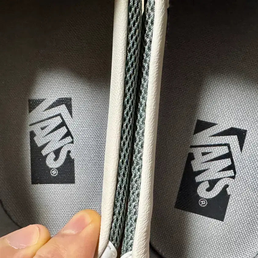 [BUNJANG] Vans Olive Collaboration Slip-On Sneakers / 반스 vans 슬립온 올리브 콜라보 280