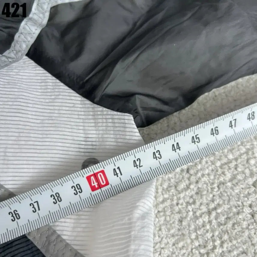 [BUNJANG] New Balance Windbreaker Hooded Jacket (Black/Gray) / 뉴발란스 바람막이 후드 블랙/그레이