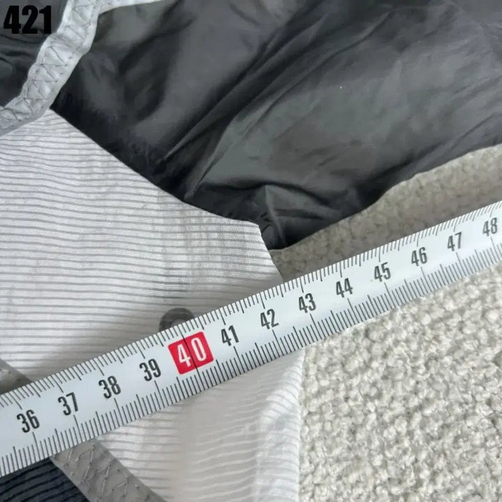 [BUNJANG] New Balance Windbreaker Hooded Jacket (Black/Gray) / 뉴발란스 바람막이 후드 블랙/그레이