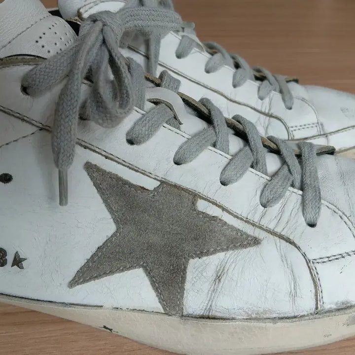 [SOLD OUT] 골든구스 슈퍼스타 블랙탭스니커즈44