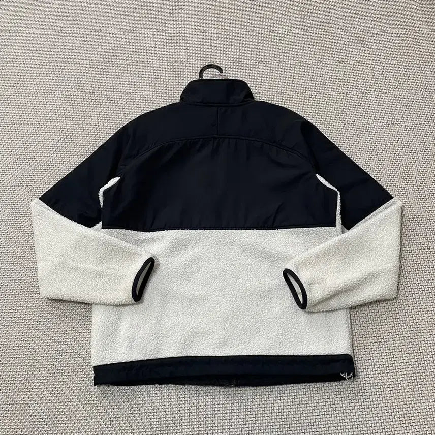 [BUNJANG] Under Armour Fleece Jacket (B.6237) - Size M / M 언더아머 후리스 자켓 B.6237