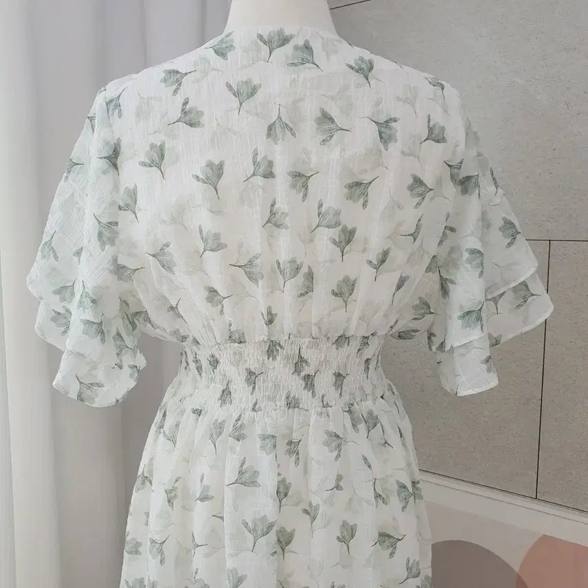 [BUNJANG] Seersucker Flower V-neck Short Sleeve Dress / 새상품) 시어서커 플라워 반팔 원피스