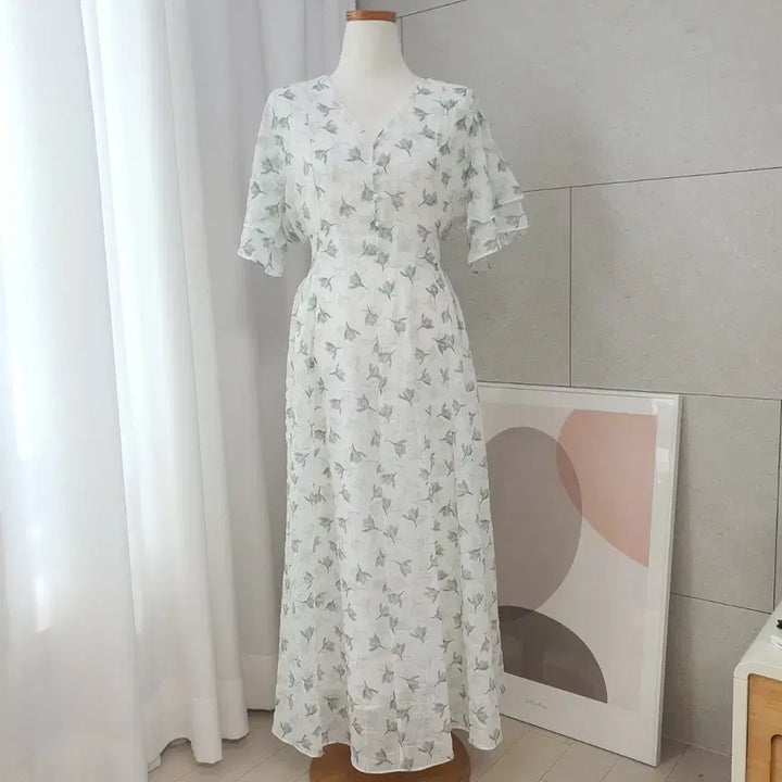 [BUNJANG] Seersucker Flower V-neck Short Sleeve Dress / 새상품) 시어서커 플라워 반팔 원피스